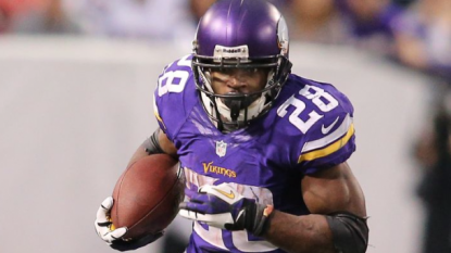 Adrian Peterson, Vikings agree to restructure contract