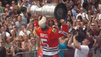 After championship hat trick, Chicago celebrates Blackhawks