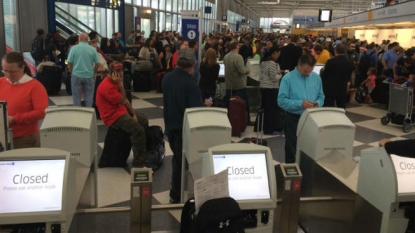 Airlines boost on-time rating but storms create long delays