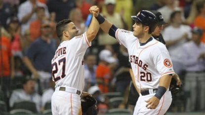 Altuve’s walkoff homer lifts Astros over Boston 5