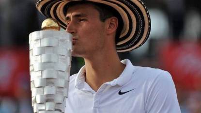 Tomic tops Mannarino to defend Bogota title