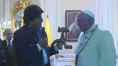 Pope offers up 2 medals to Madonna in Bolivia