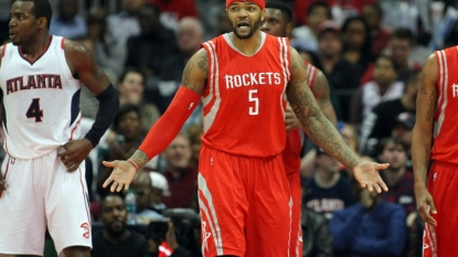 Clippers pick up Josh Smith