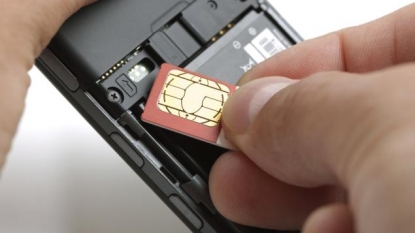 Apple and Samsung planning SIM-free phones