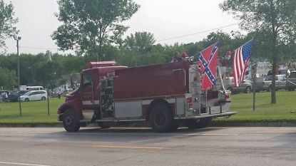 Fire Fighting News: Firefighter Suspended For Flying Confederate Flag At Parade