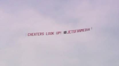 Jets Fan Site Flies ‘Cheaters’ Banner Over Patriots Practice