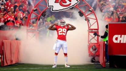 Chiefs safety Eric Berry back at practice after cancer fight