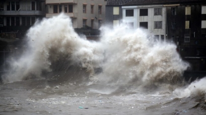 China evacuates thousands ahead of Typhoon Chan-hom