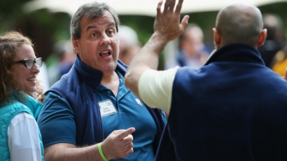 Chris Christie Blows Up On Gun Rights Activist In Iowa