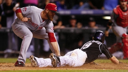 Cincinnati Reds Lose 6-5 to the Rockies Off Wild Pitch