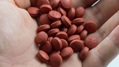 Consuming Antidepressant And Painkiller Pills Together May Cause