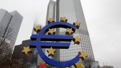 Eurozone inflation rate dips but still remains positive