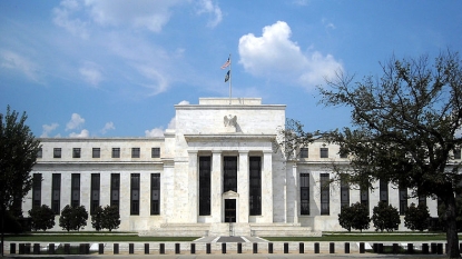 Fed directs big banks to hold US$200b extra capital