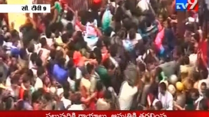 Four pilgrims killed in Andhra stampede