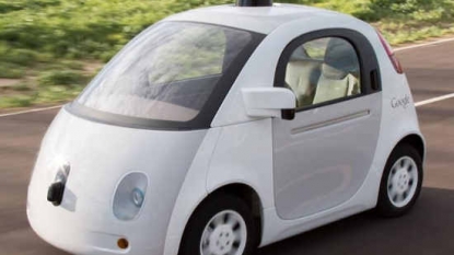 Google self-driving auto has a bingle