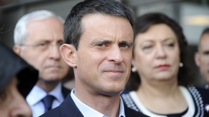 Greece must have clarity on debt treatment – French PM