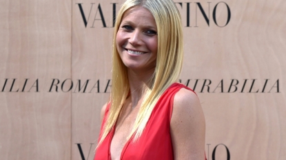 Paltrow teaches blog followers to yawn