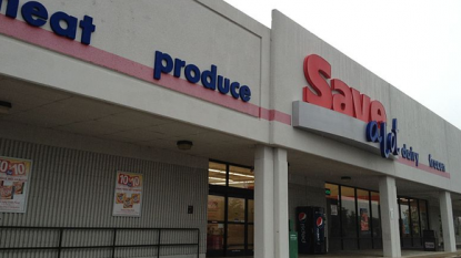 Supervalu says it may spin off Save-a-Lot