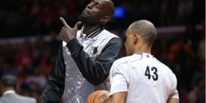 Kevin Garnett To Re-Sign With T-Wolves On Two-Year Deal