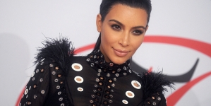 Kim Kardashian’s lips swell during pregnancy