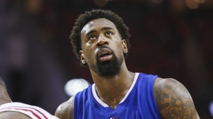 L.A. Clippers keep DeAndre Jordan