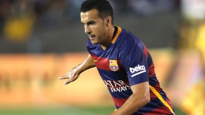 Man Utd goalkeeper coach expects Valdes exit coy on Pedro