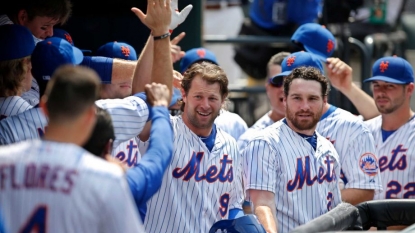 Mets’ OF Nieuwenhuis hits 3 homers in first 3 at-bats