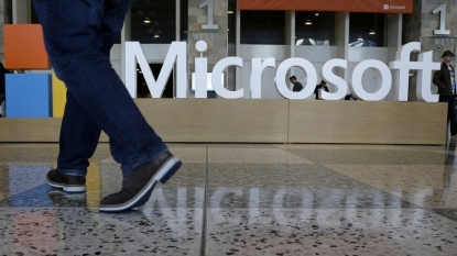 Microsoft reports $3.2 bln quarterly loss