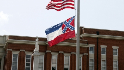 Mississippi coach Hugh Freeze supports changing state flag