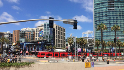 Bill Murray rocks his first Comic-Con