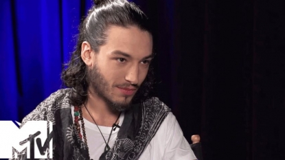 Ezra Miller Discusses ‘The Flash’ And Says The TV Show Is ‘Awesome’