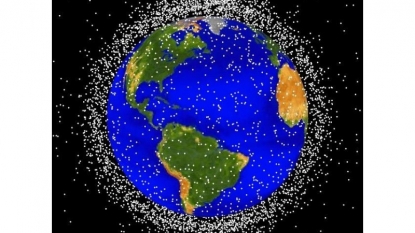 NASA says bright streak in sky was space junk