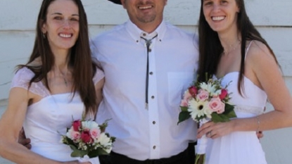 Polygamous Montana trio applies for wedding license