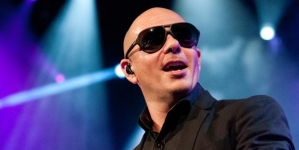 Pitbull to Donald Trump: Watch out for El Chapo