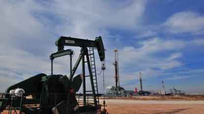 Oil prices bounce but oversupply, demand worries drag