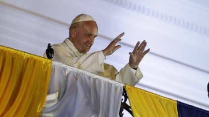 Pope calls youth to environmental action