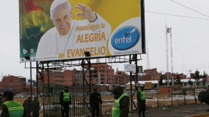 Pope Francis returns to Ecuadorean capital