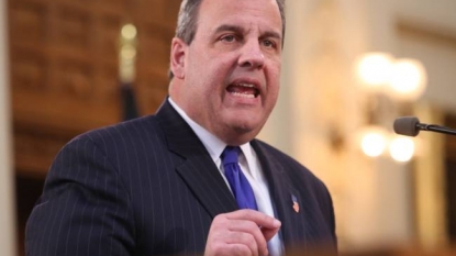 Christie rips Amtrak for train delays, urges probe