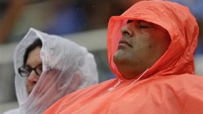 Reds-Mets game suspended by rain, score tied 1-all after 6