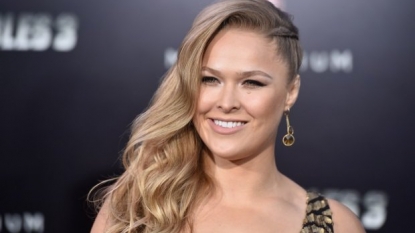 Ronda Rousey’s fierce jab at Floyd Mayweather: ‘Beaten by a woman for