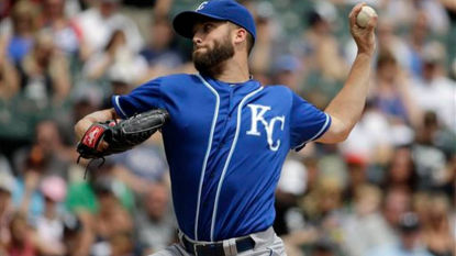 Royals beat Sale, White Sox 4