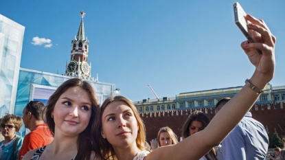 Russian police issue instructions for safe selfies after 10 killed, 100