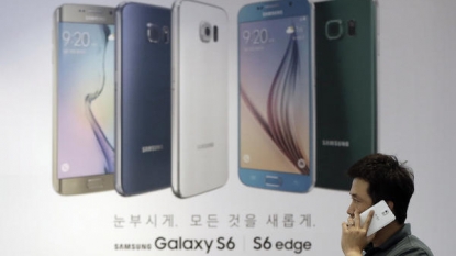 Samsung Reports Fifth Straight Quarterly Profit Drop