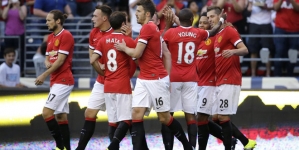 Schneiderlin scores in debut as Man U beats Club America 1