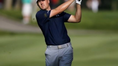 Spieth beats Gillis in playoff, wins John Deere Classic