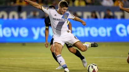 Steven Gerrard scores in MLS debut, Galaxy rout Quakes 5