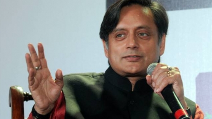 Tharoor Earns PM Modi’s Accolades After Sonia’s Dressing Down