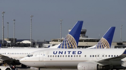 United Airlines Resumes Flights Grounded By Computer Glitch