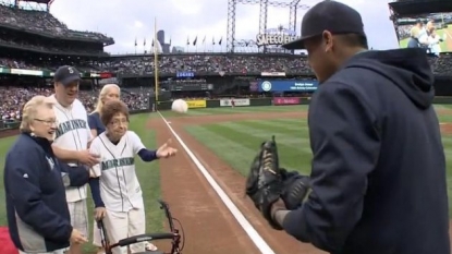 108-year-old fan to throw out first pitch at Seattle Mariners game – Seattle