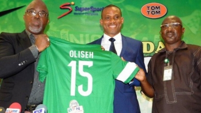 Vincent Enyeama: Super Eagles captain congratulates new coach, Sunday Oliseh